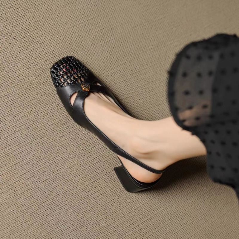 Женские босоножки с закрытым н – обзор и цена Sandals