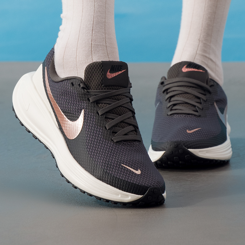 Женская обувь Nike, оригинальн – обзор и цена Lightweight Road Running Shoes