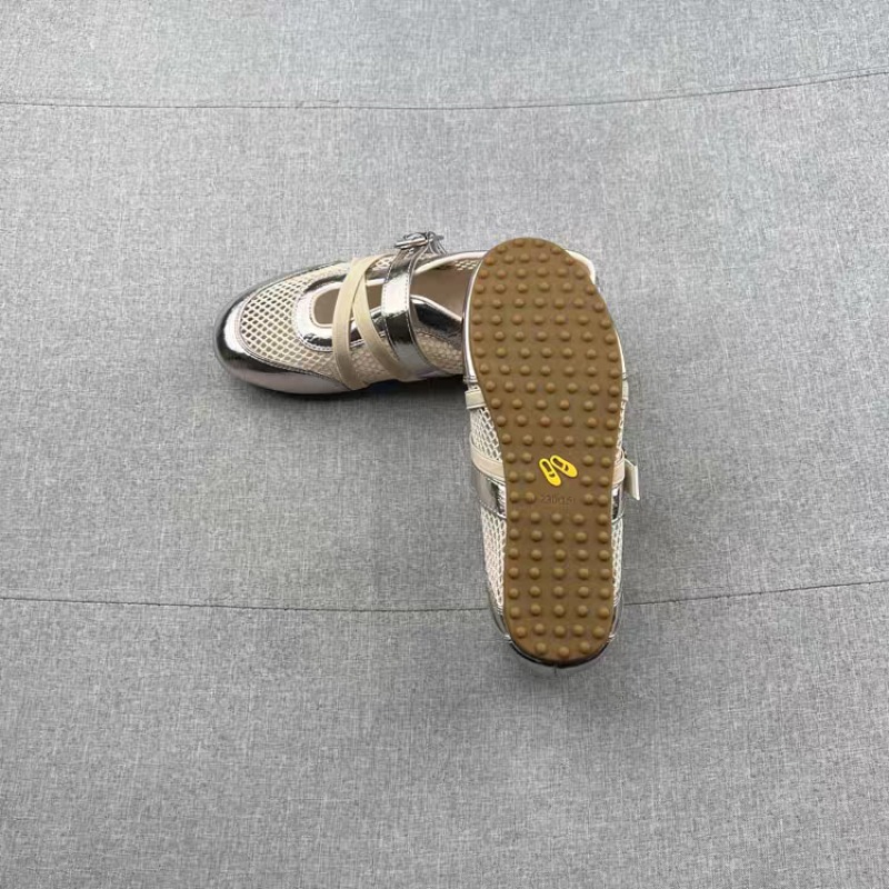 Новые тканые кроссовки с перфо – обзор и цена Sneakers