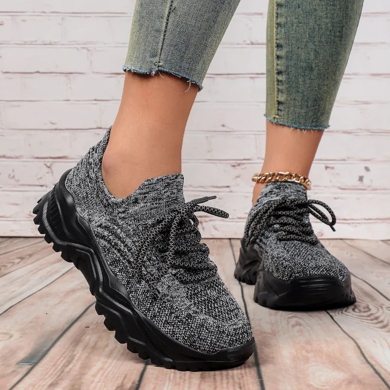 Модные массивные кроссовки на  – обзор и цена Knit Fabric Lace Up Sneakers